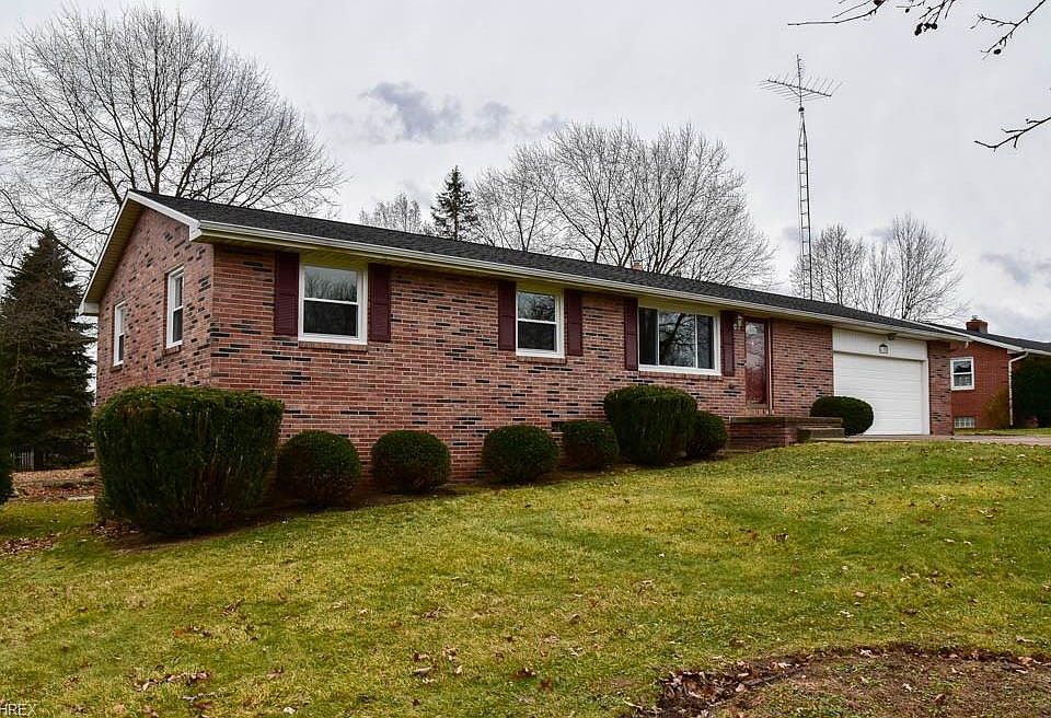 1st image of 5222 Ault Ave NE