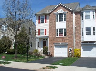 51 Hunt Club Dr, Collegeville, PA 19426