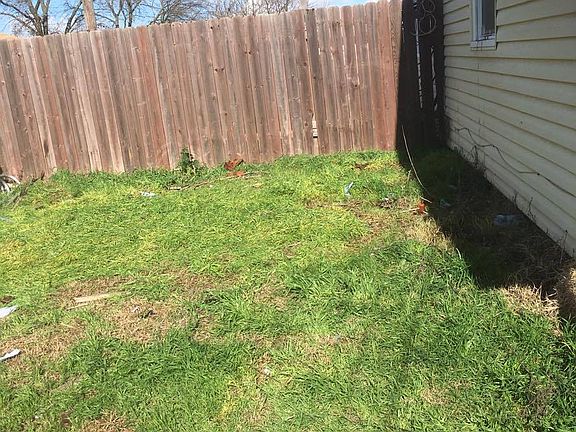 2nd image of 931 Elinor Ave