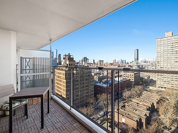 4th image of 75 Henry St APT 12D