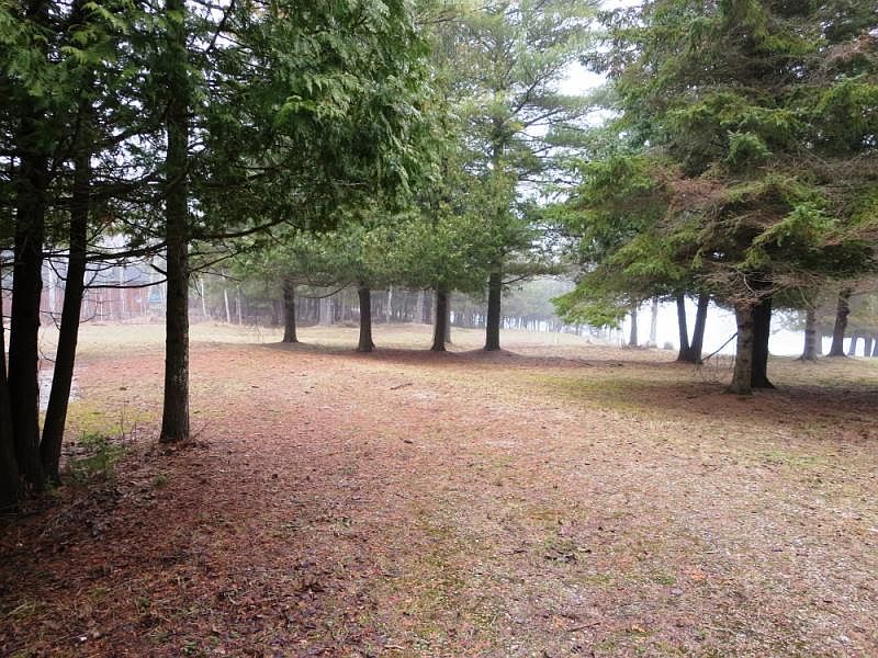 2nd image of 34959 S Fairbanks Point Rd