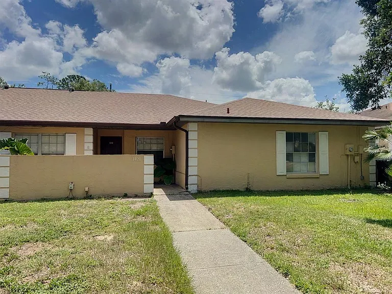 1421 Sophie Blvd — Photo 1