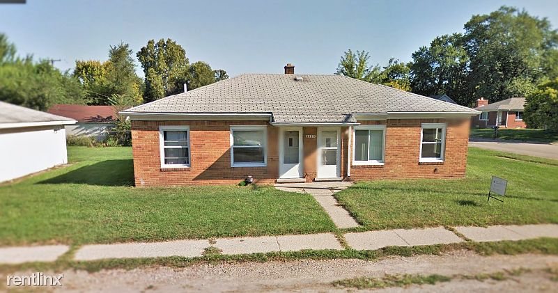 1675 Parkwood Ave, Ypsilanti, MI 48198 (2 Units) $675 monthl