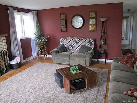 3rd image of 95 Donna Lea Blvd