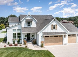 3859 E Letts Rd, Midland, MI 48642