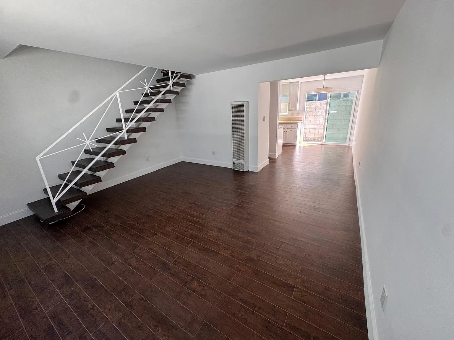 2 bed, 1.5 bath, 850 sqft, $2,750 — Photo 4