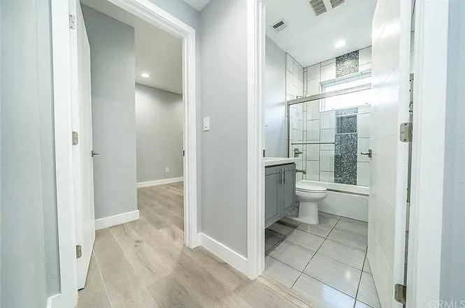 4 bed, 3.0 bath, 1800 sqft, $4,350 — Photo 2