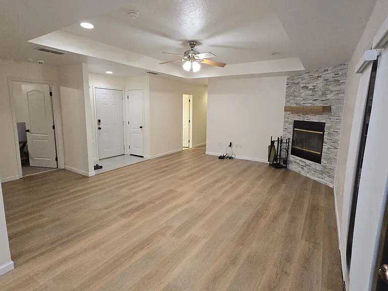 112 Cades Ct — Photo 10