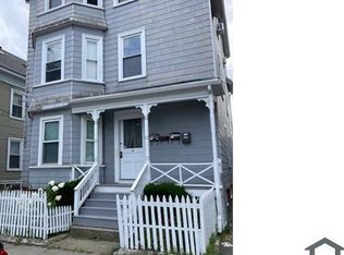 36 Arlington St, Lynn, MA 01902