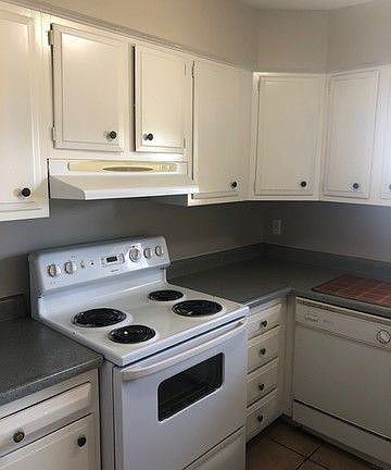 5th image of 10919 Mount Boracho Dr APT B