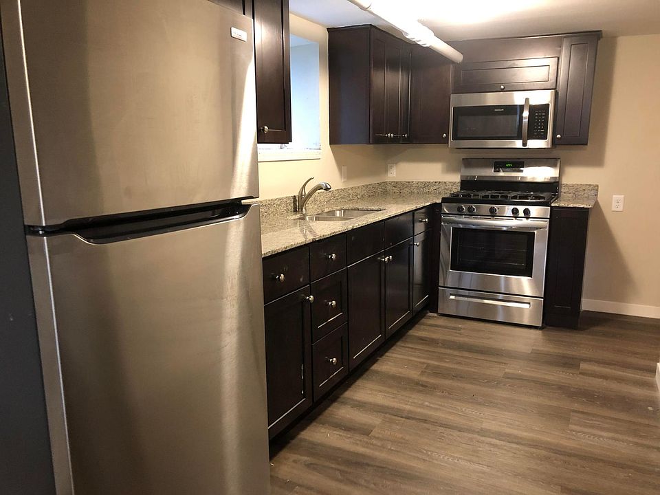1st image of 439 Fairview Ave N #5