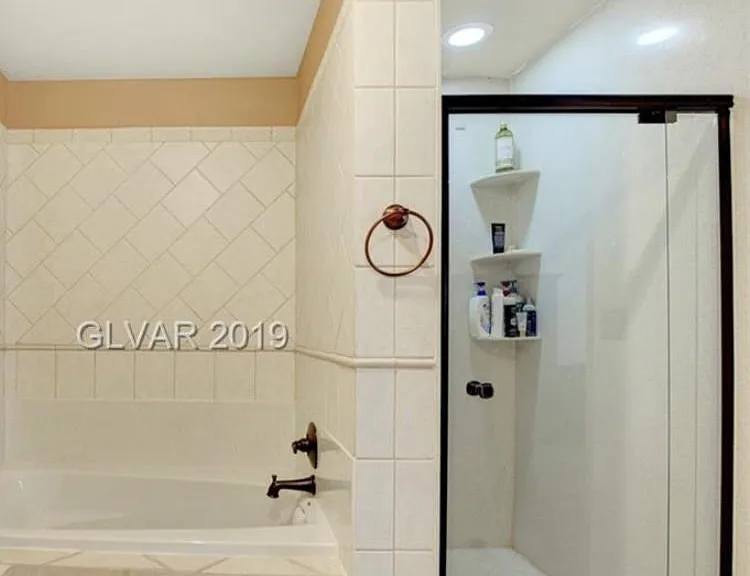 1279 Clagett Ln — Photo 1