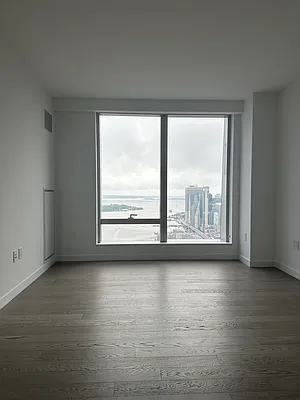 Rented by Azimuth Realty Corp | media 3