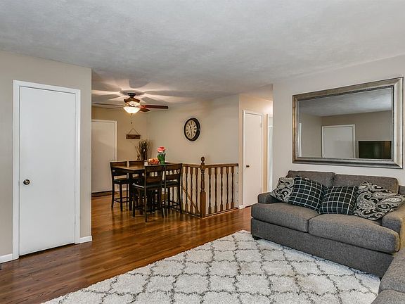 5th image of 1305 E 27th Ave
