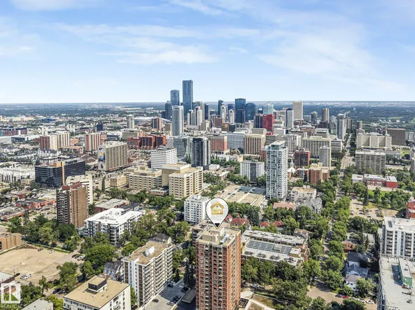 9916 113th St NW #302, Edmonton, AB T5K 2N3