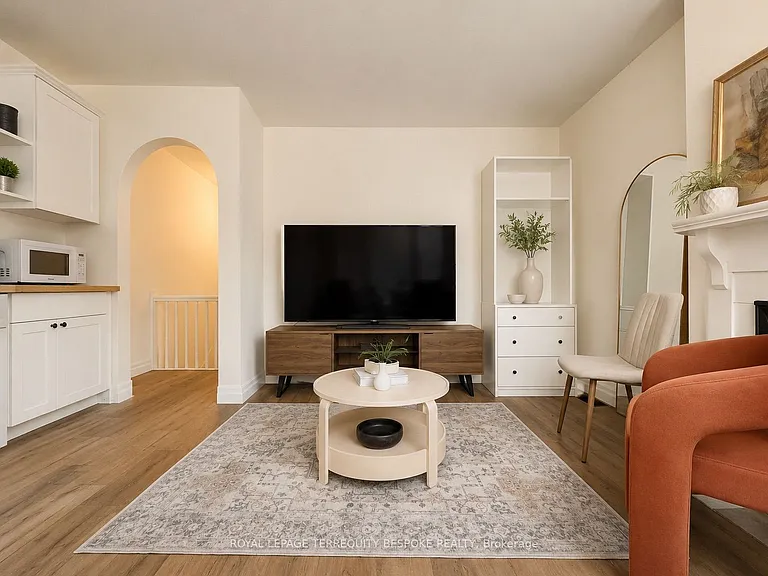 39 Lappin Ave #UPPER — Photo 4