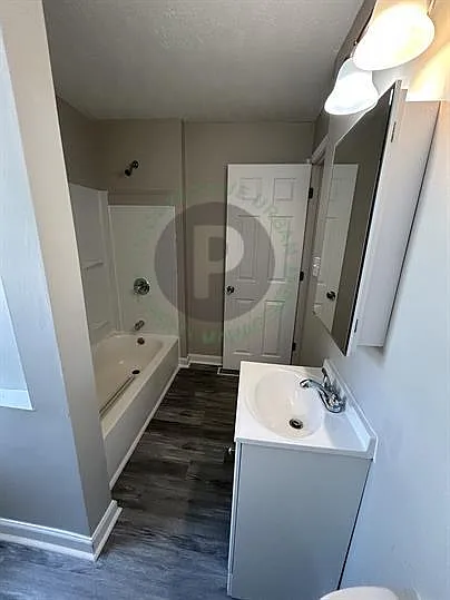 3204 West 73rd Street - Downstairs — Photo 20