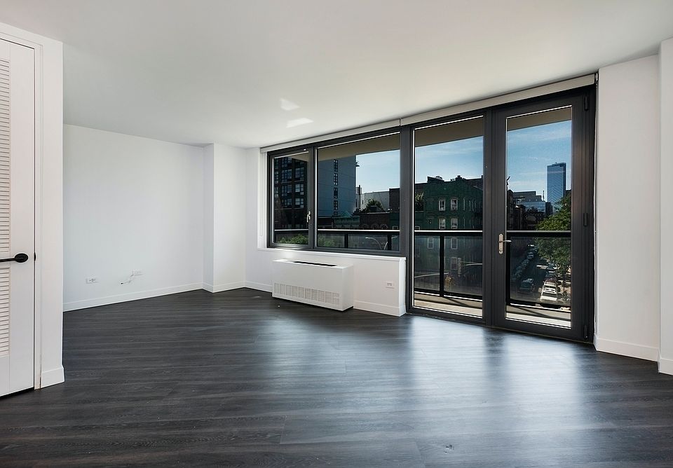 1st image of 250 E Houston St APT 7F