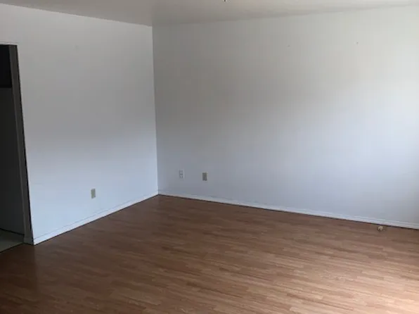 205, 207, 209 East Center Street - 207, 207 E Center St, Fallon, NV 89406