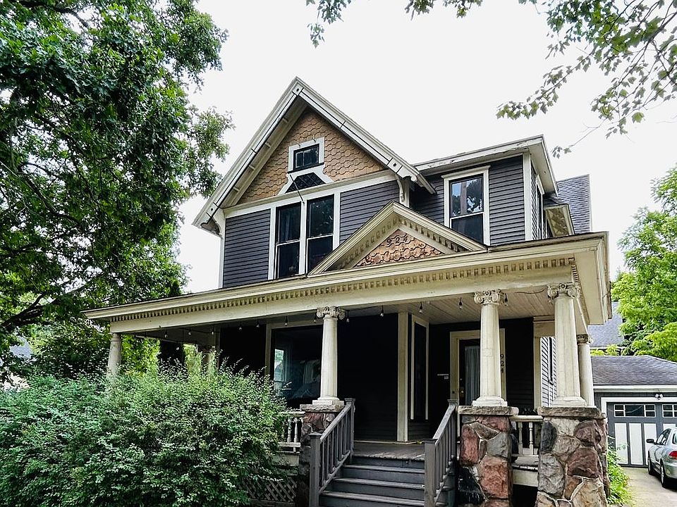 1st image of 924 S Westnedge Ave