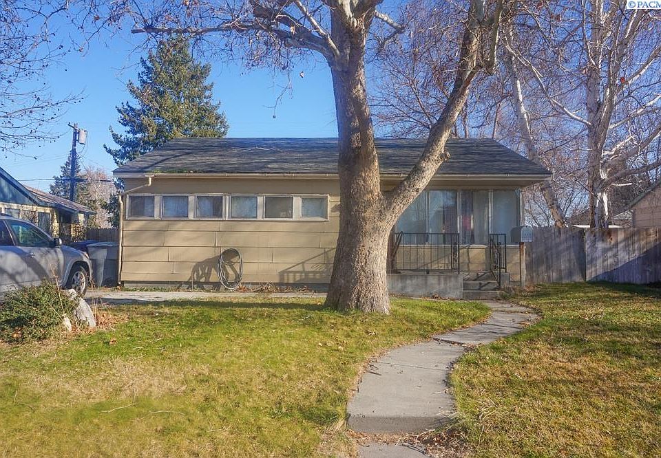 1st image of 808 Winslow Ave
