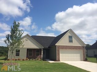 279 Stillwood Dr, Winder, GA 30680