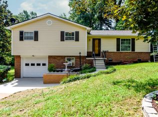 3330 NE Chantilly Dr, Knoxville, TN 37917