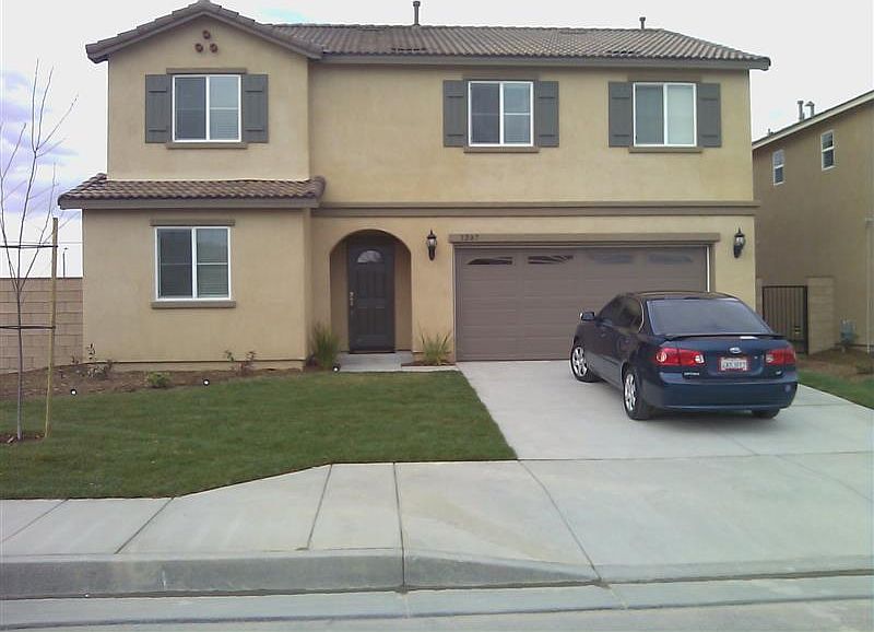 2nd image of 3207 James Ct