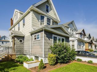 10488 113th St, South Richmond Hill, NY 11419