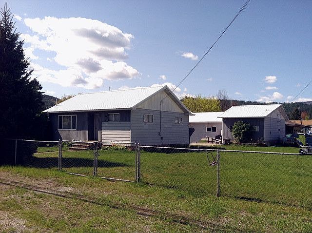 2nd image of 601 Main St