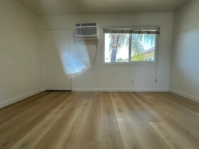 The Reef Apartments — Photo 27