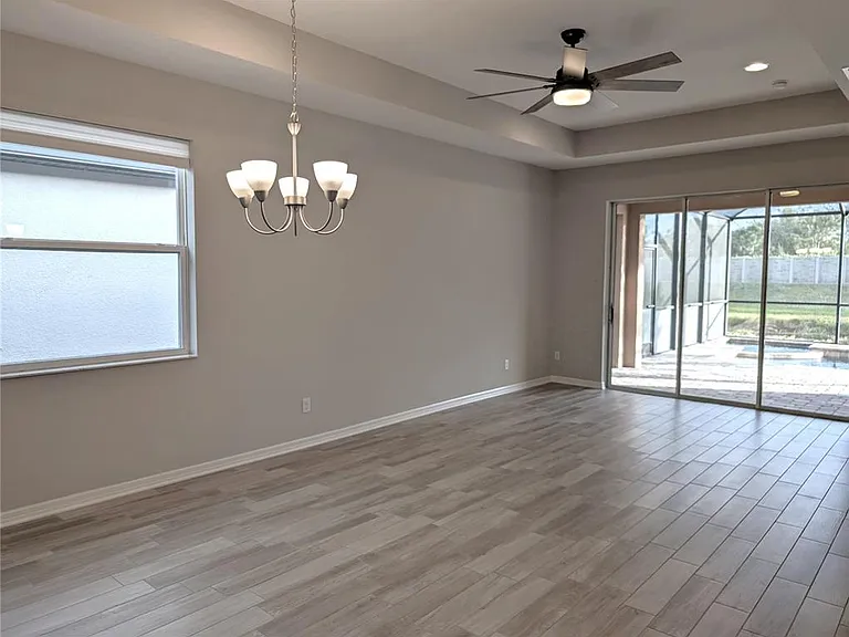 8545 Cache Dr — Photo 4