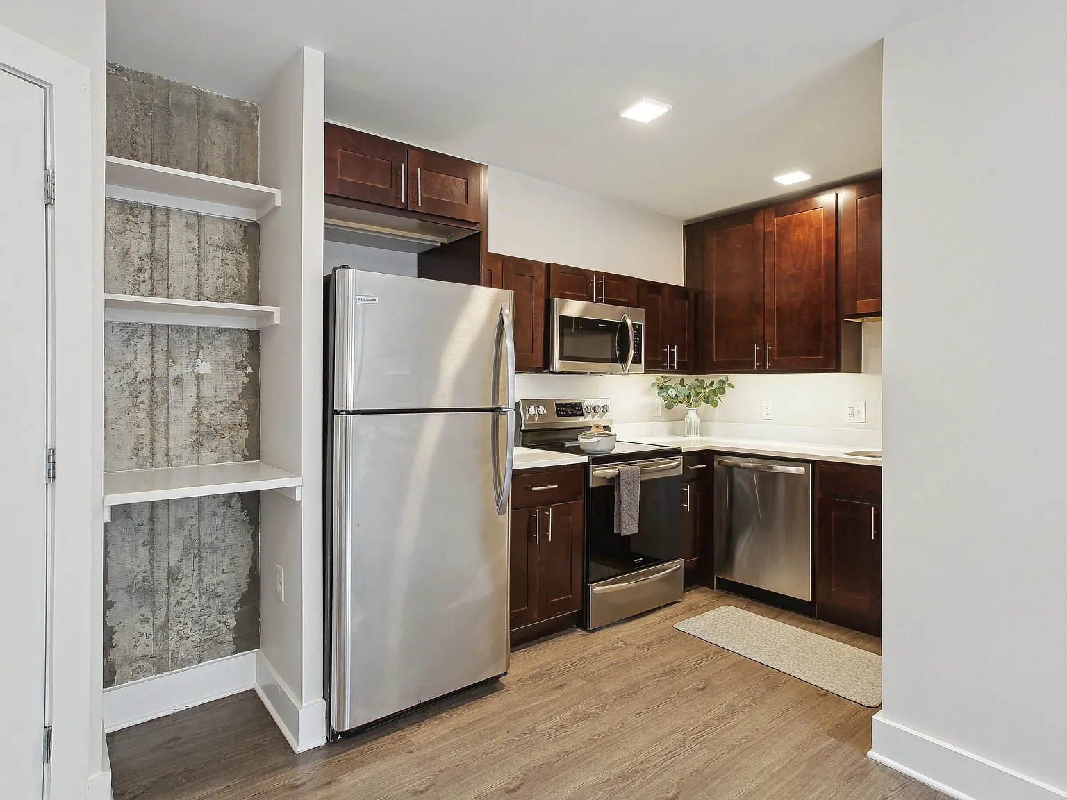 The Phoenix Apartments — Photo 4