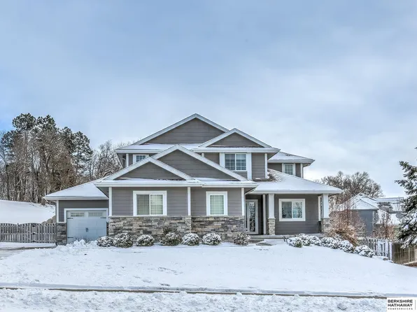 16015 Bedford Ave, Omaha, NE 68116