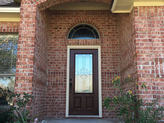 2nd image of 220 Meir Ln