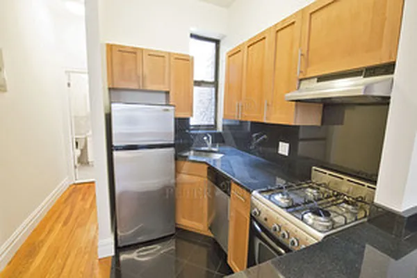 Rented by Peter Ashe | media 1