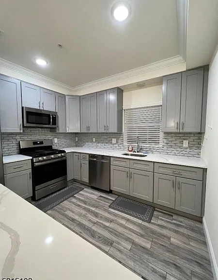 55 Hazelwood Ave — Photo 6