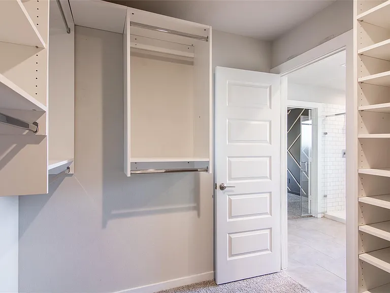 7226 Telford Hollow Trl — Photo 36