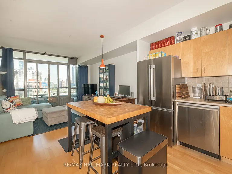 281 Mutual St #1506 — Photo 9