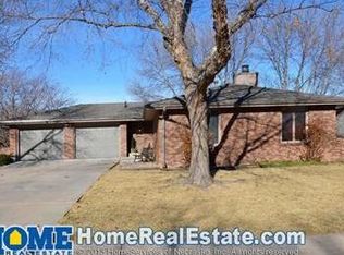 6600 Tanglewood Ln, Lincoln, NE 68516