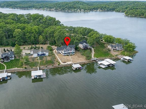 4th image of 575 Graceland Point