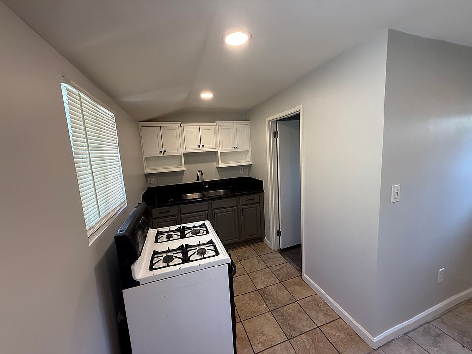 1st image of 1050 Saint Louis Ave #1