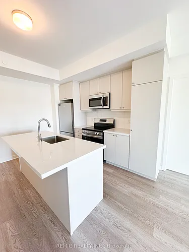 51 Clarington Blvd Photo 1