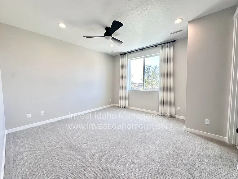 373 N Stone Canyon Ln — Photo 26