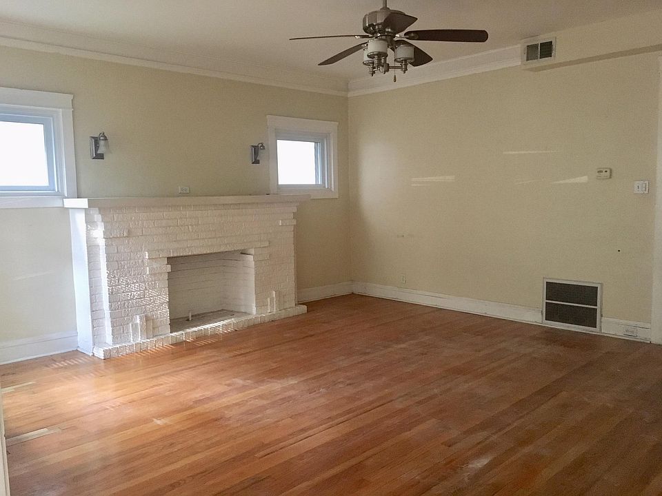 1st image of 5865 N Magnolia Ave #1