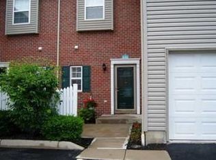 646 Spring Valley Dr, Lewis Center, OH 43035