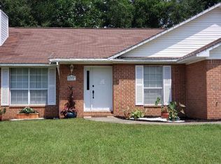 1679 Kinsale Dr, Cantonment, FL 32533