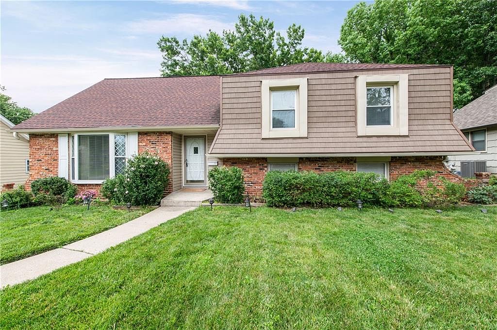 6819 NW Birch Ln, Kansas City, MO 64151 | MLS #2623296 | Zillow