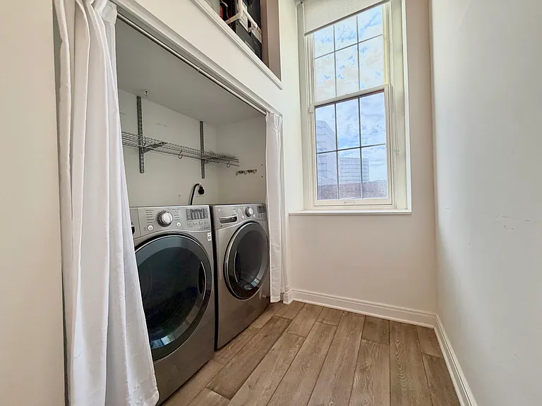 813 Broadway St #101 — Photo 16