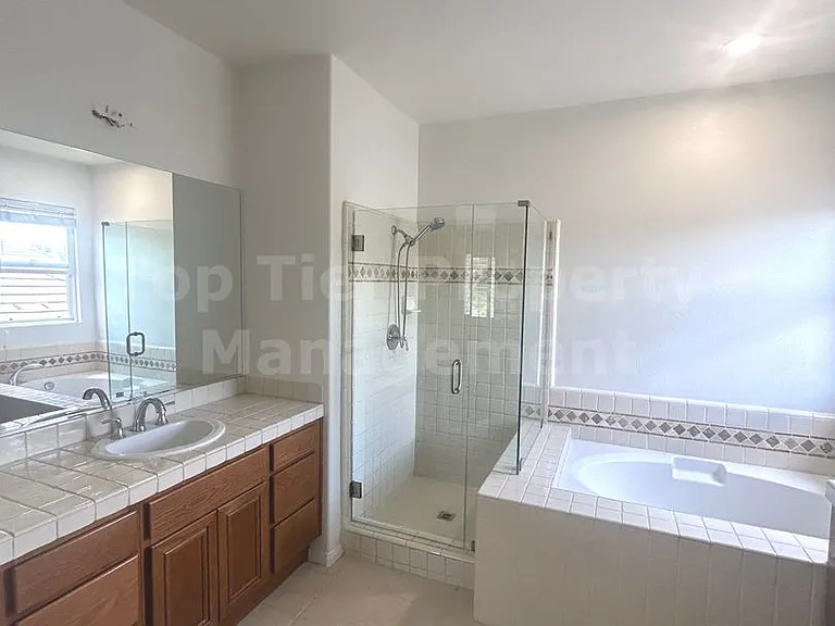 3892 Stoneridge Rd — Photo 20